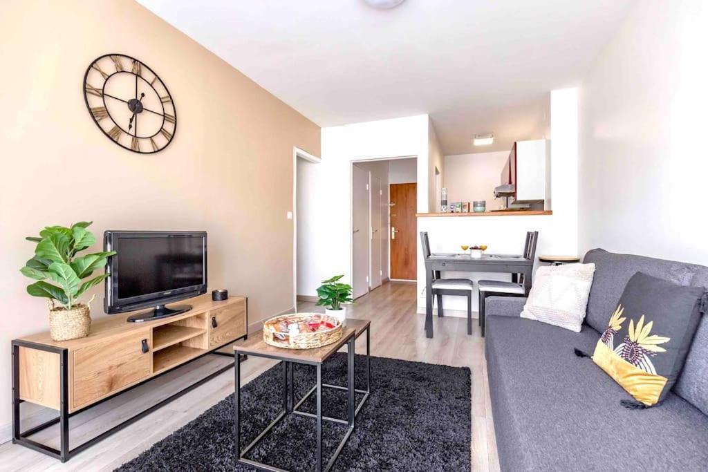 Appartement Avec Parking Et Terrasse Metro 7 Et Paris Villejuif Exteriér fotografie